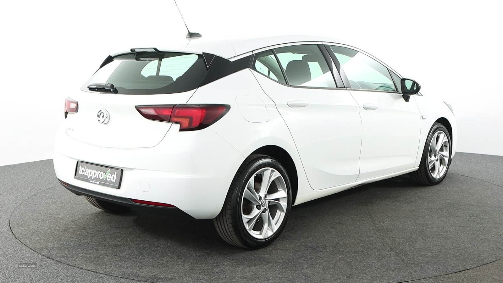Dec 2020 Vauxhall Astra 1.5 Turbo D SRi Nav 5dr