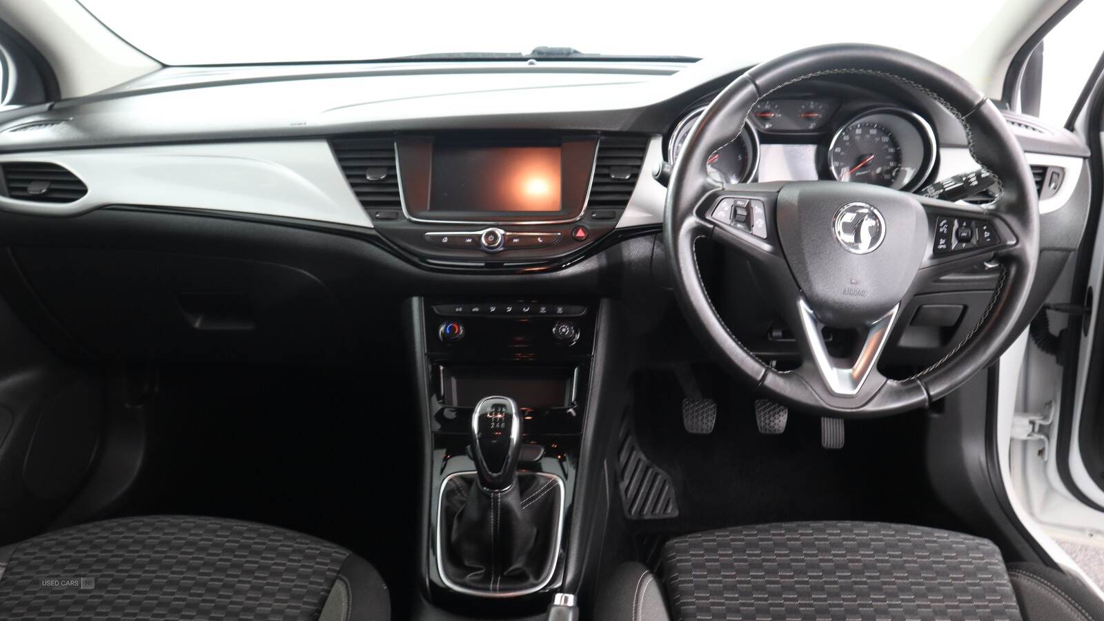 Dec 2020 Vauxhall Astra 1.5 Turbo D SRi Nav 5dr