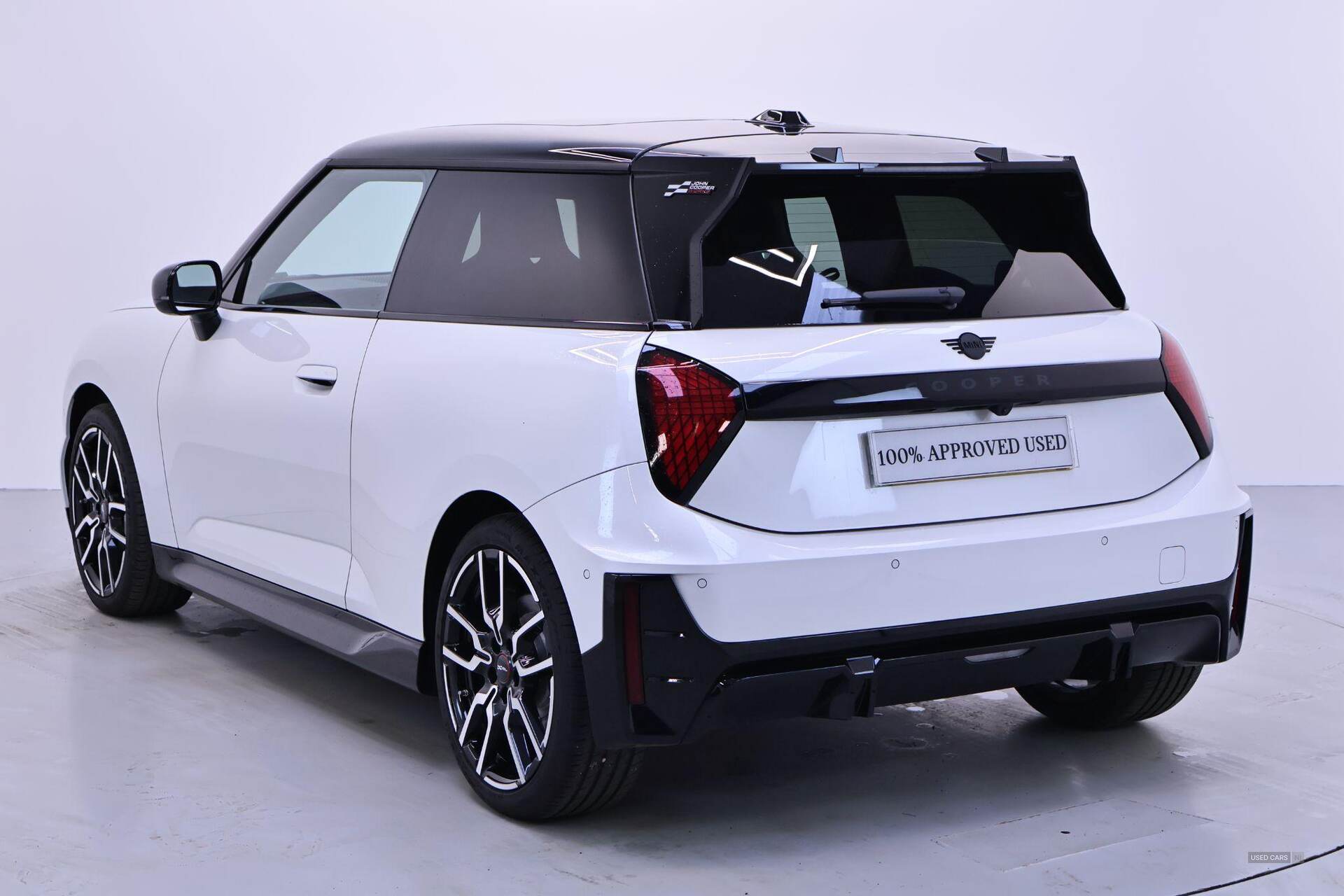 Jun 2024 MINI Hatch Cooper 135kW E Sport [Level 1] 41kWh 3dr Auto