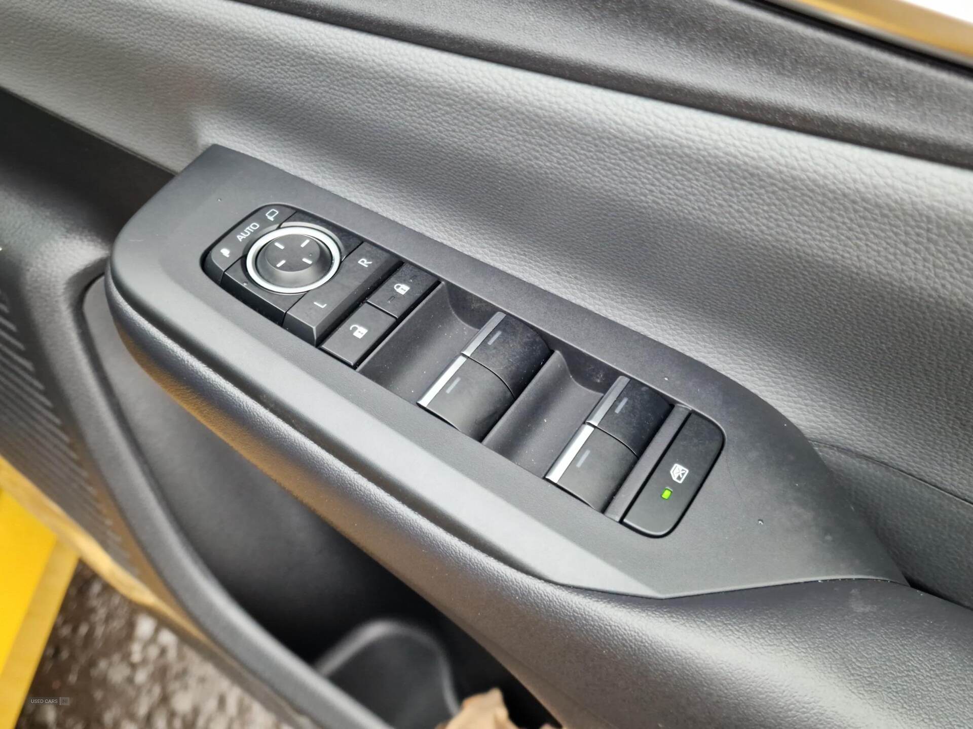 Jan 2025 Toyota Prius 2.0 PHEV Design 5dr CVT