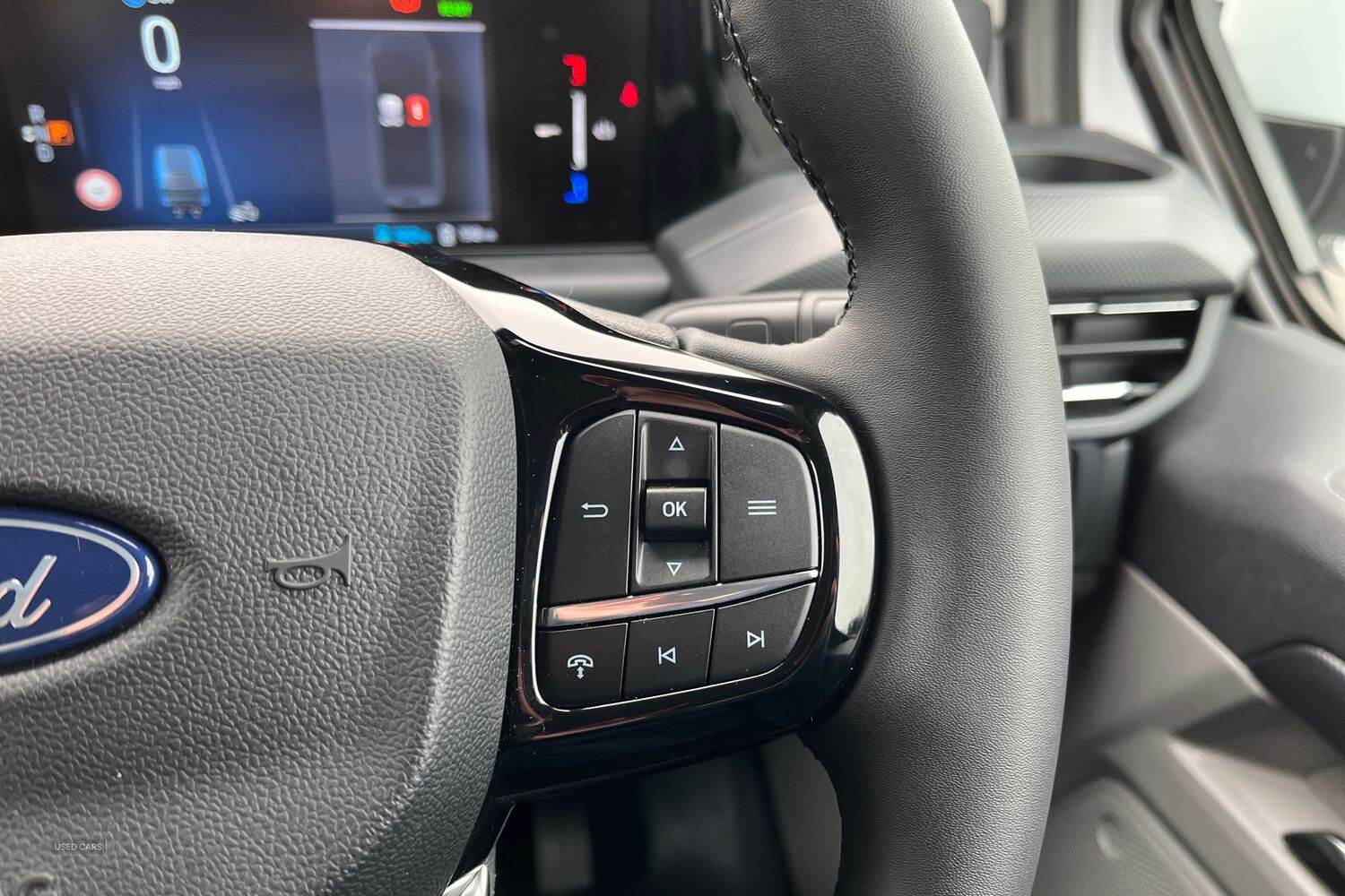 Dec 2024 Ford Transit Custom 100kW 65kWh H1 Van Limited Auto