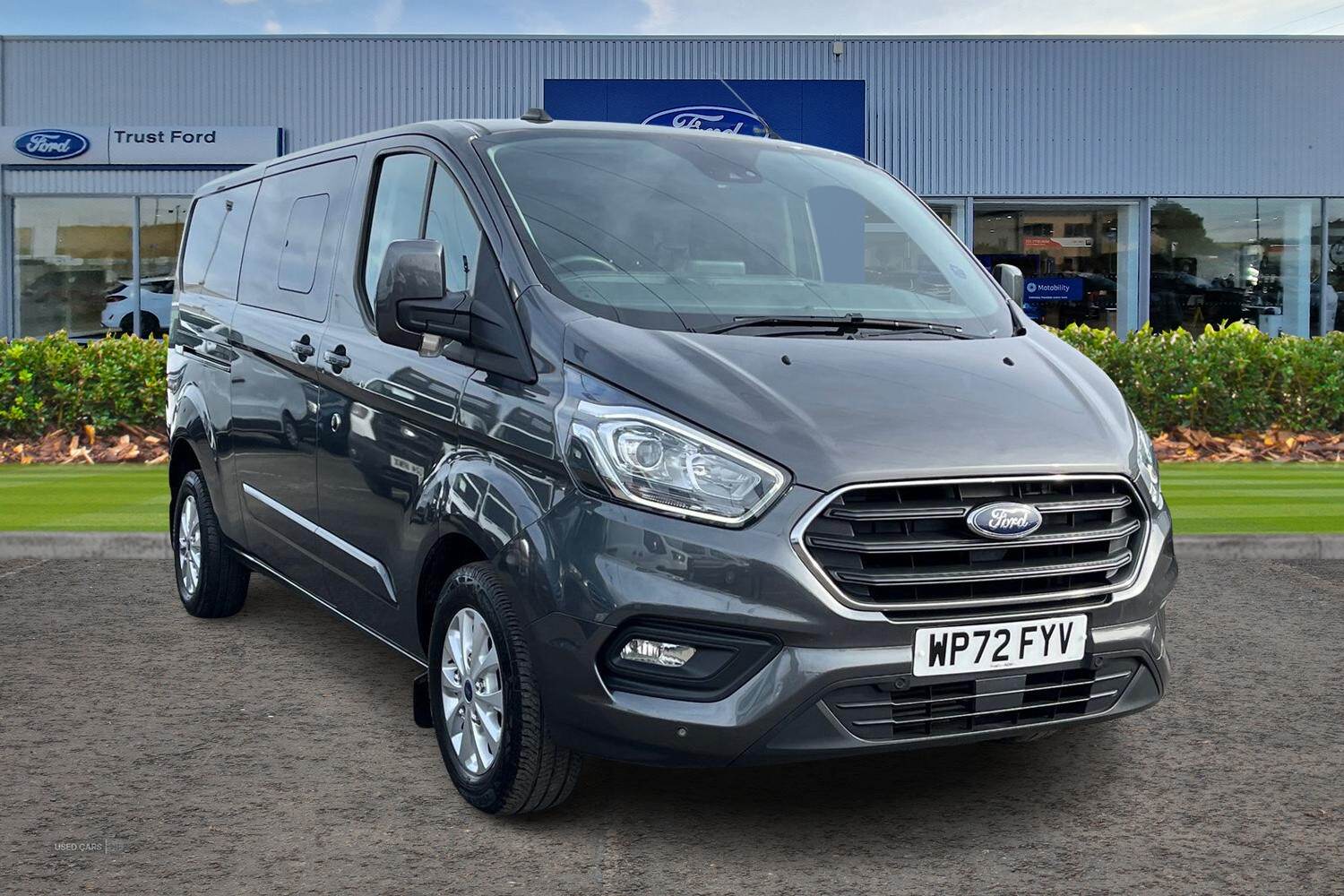 Nov 2022 Ford Transit Custom 2.0 EcoBlue 170ps Low Roof D/Cab Limited Van Auto