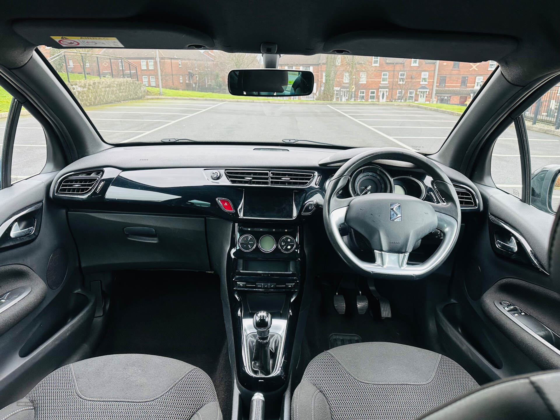 Nov 2015 DS 3 1.6 BlueHDi DStyle Nav 3dr