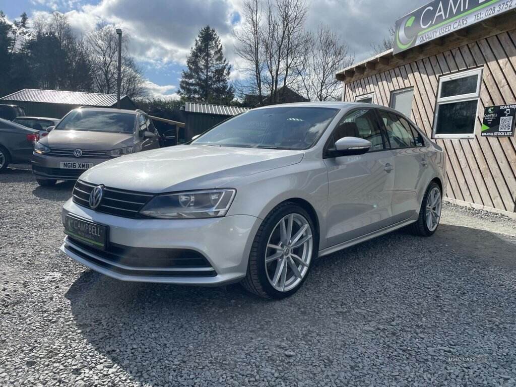 Dec 2014 Volkswagen Jetta 2.0 TDI SE 4dr