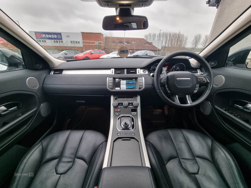 Oct 2014 Land Rover Range Rover Evoque 2.2 SD4 Pure 5dr Auto [9]