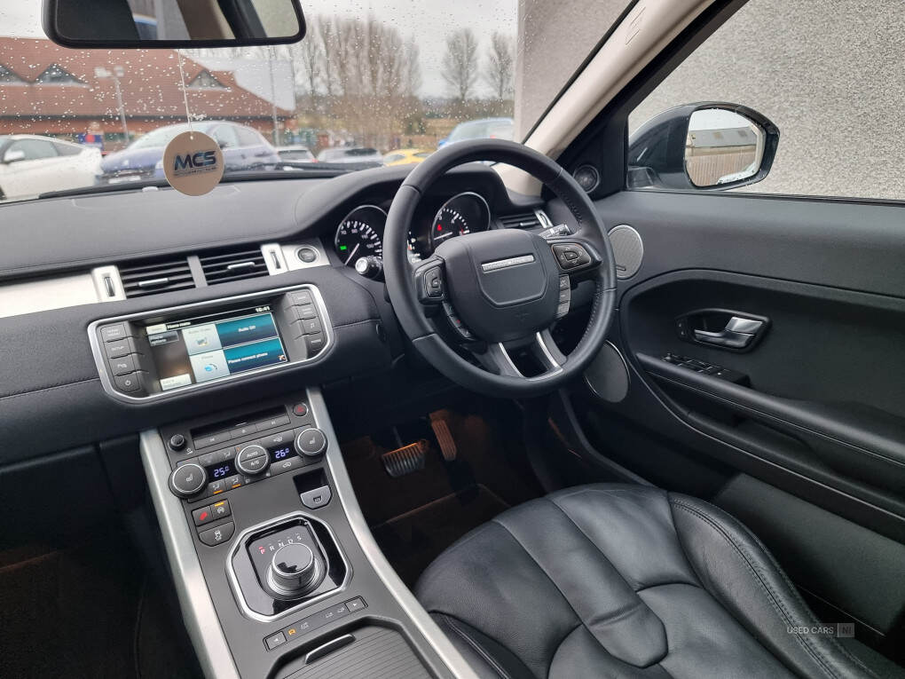 Oct 2014 Land Rover Range Rover Evoque 2.2 SD4 Pure 5dr Auto [9]