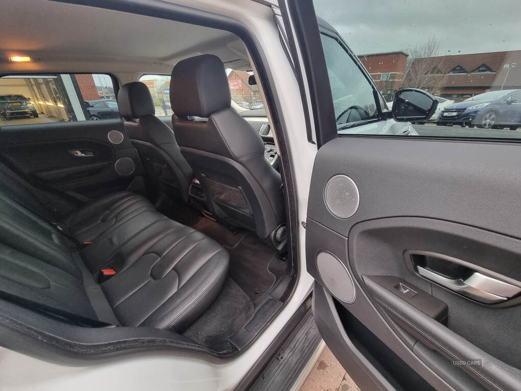 Oct 2014 Land Rover Range Rover Evoque 2.2 SD4 Pure 5dr Auto [9]