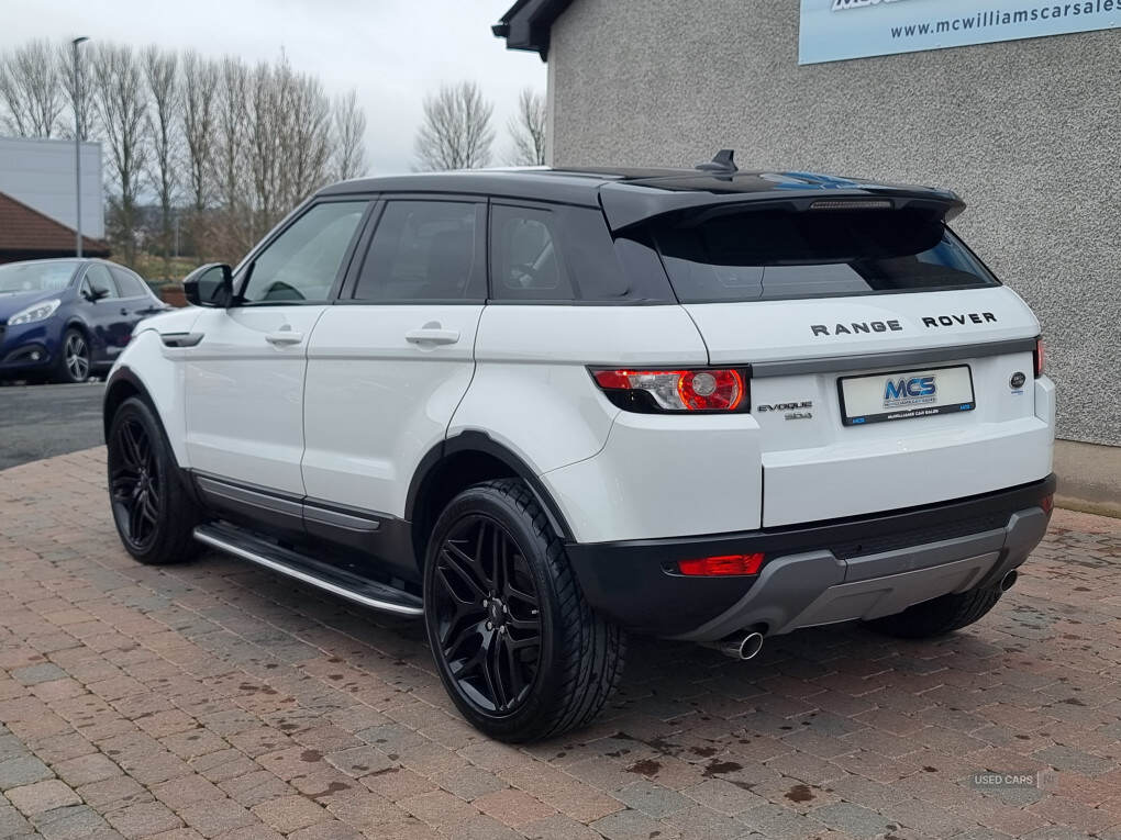 Oct 2014 Land Rover Range Rover Evoque 2.2 SD4 Pure 5dr Auto [9]