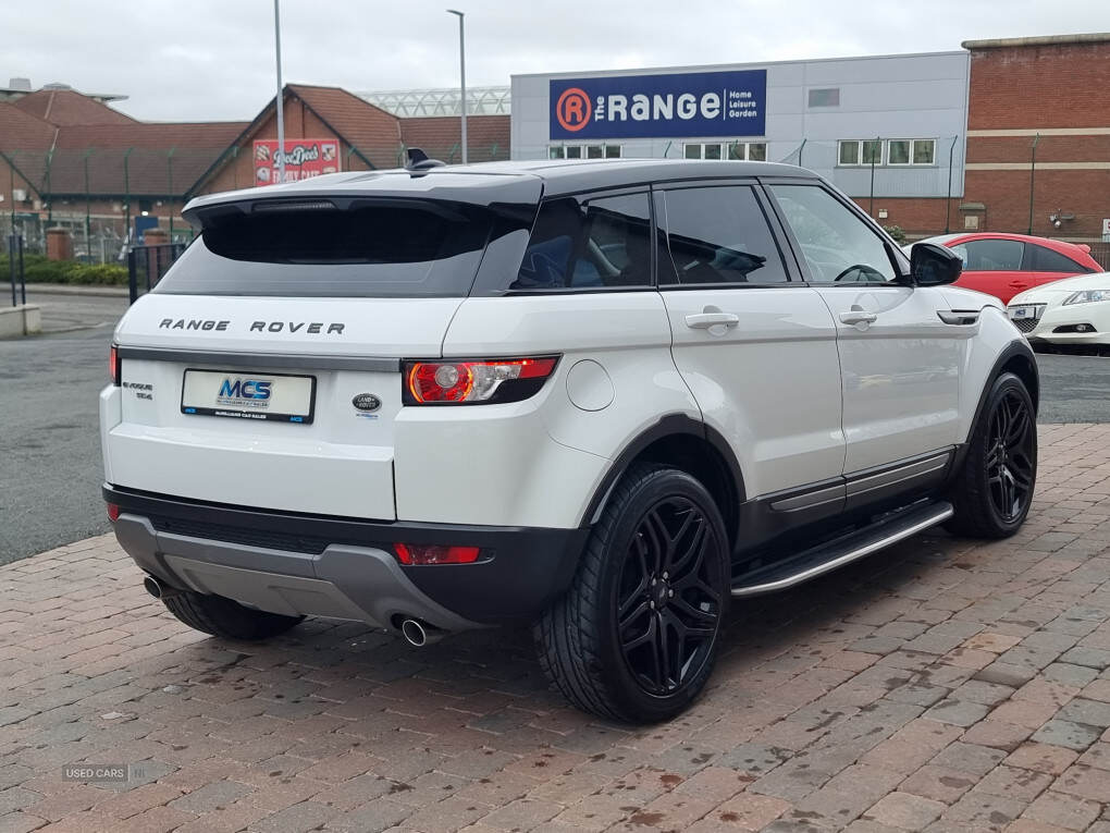 Oct 2014 Land Rover Range Rover Evoque 2.2 SD4 Pure 5dr Auto [9]