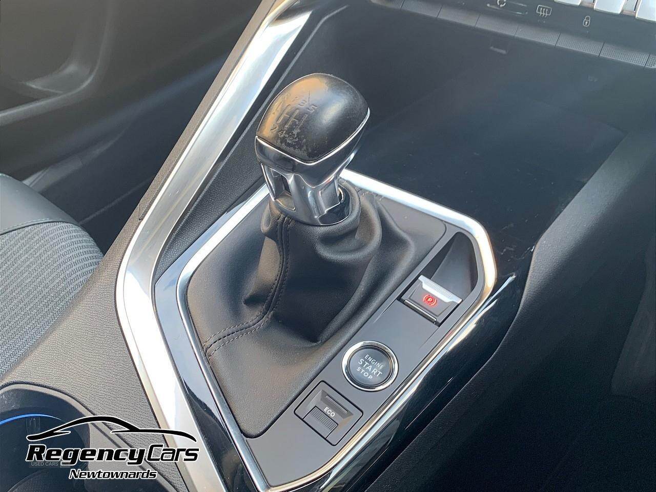 Nov 2021 Peugeot 3008 1.2 PureTech Allure Premium 5dr