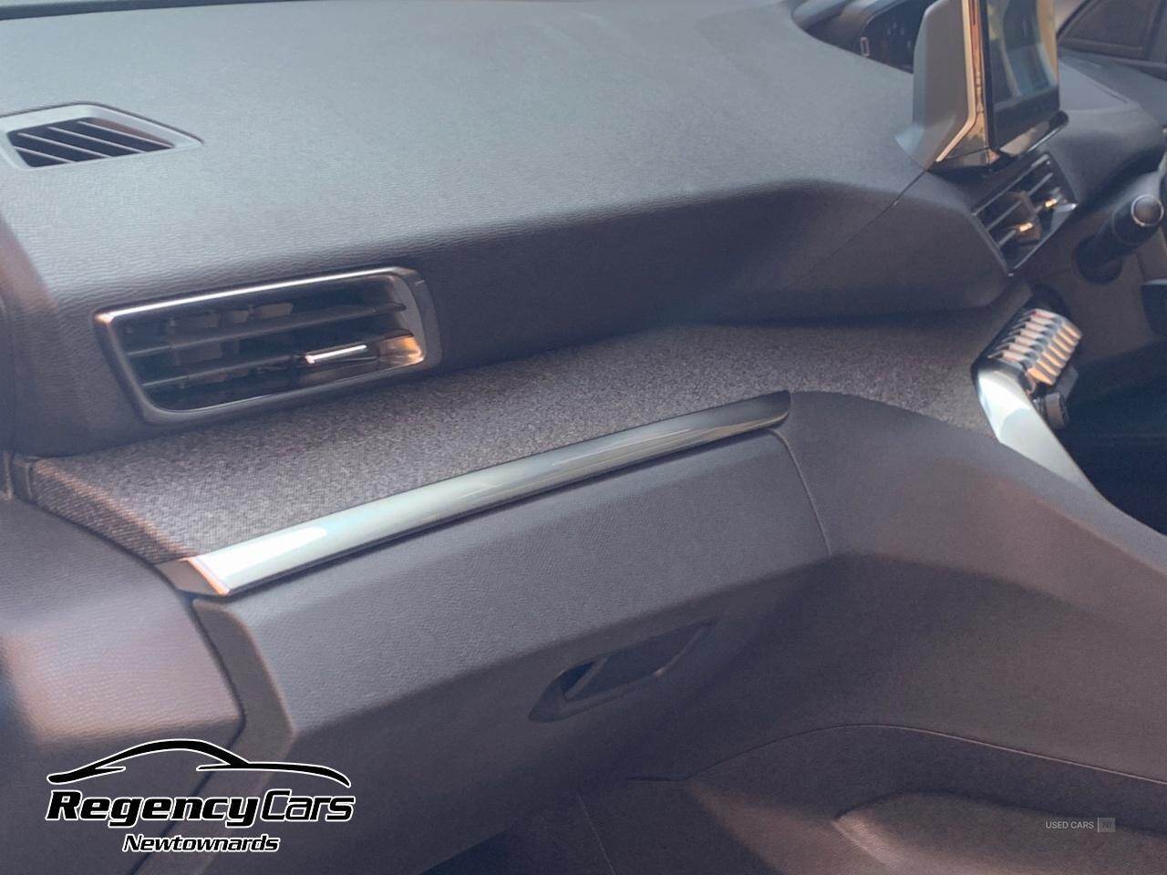 Nov 2021 Peugeot 3008 1.2 PureTech Allure Premium 5dr