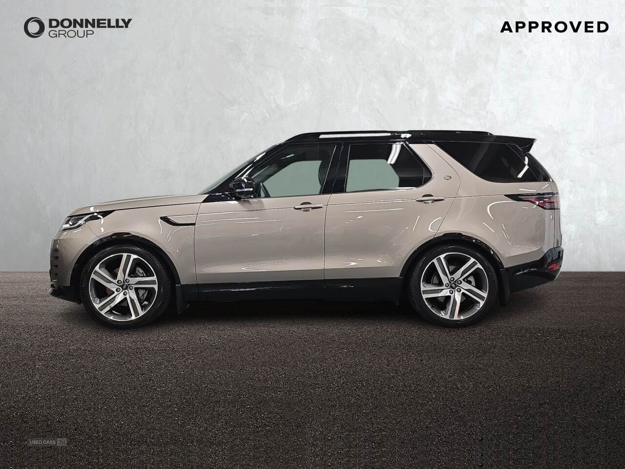 Mar 2023 Land Rover Discovery 3.0 D300 R-Dynamic HSE 5dr Auto