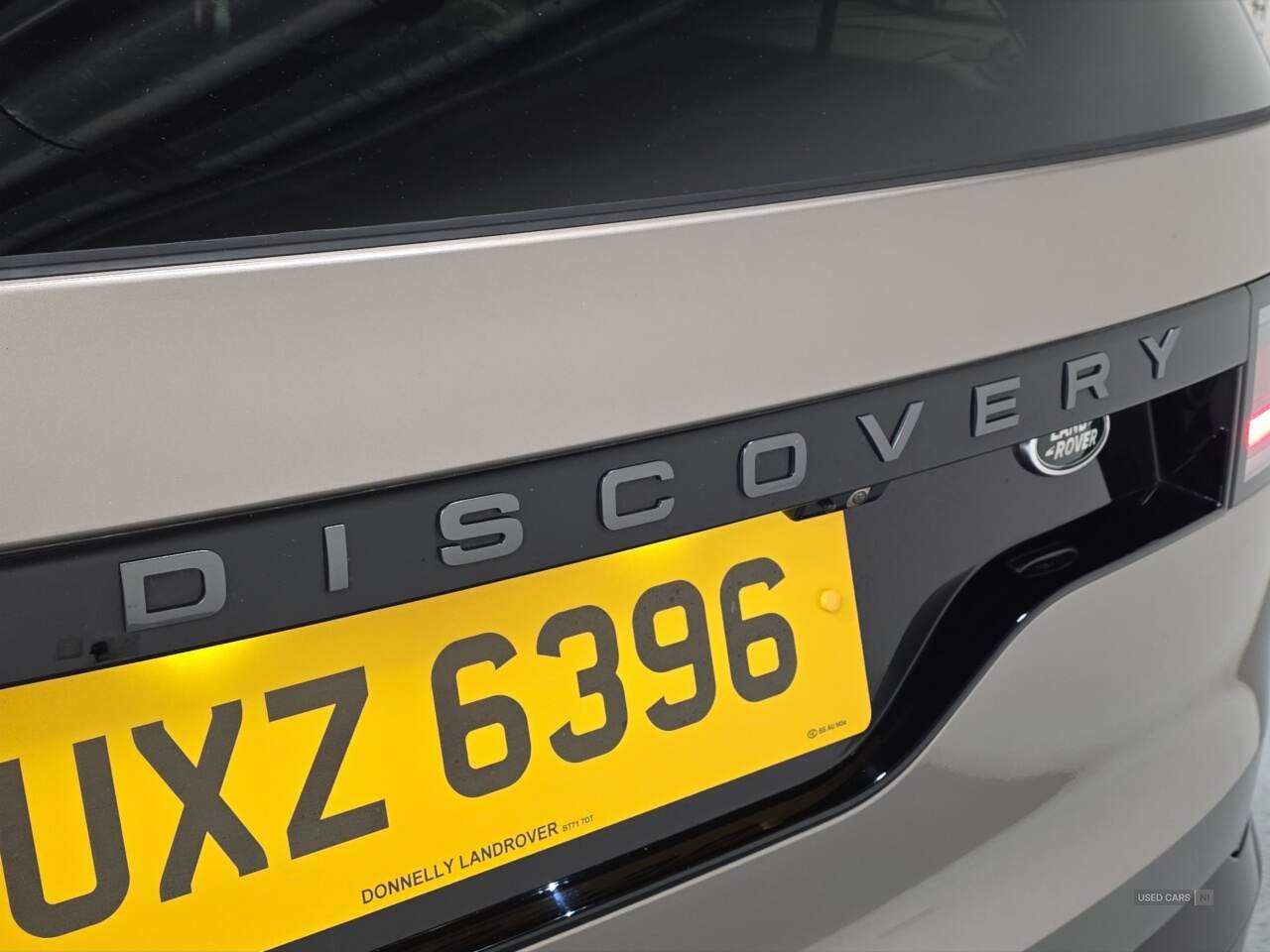 Mar 2023 Land Rover Discovery 3.0 D300 R-Dynamic HSE 5dr Auto