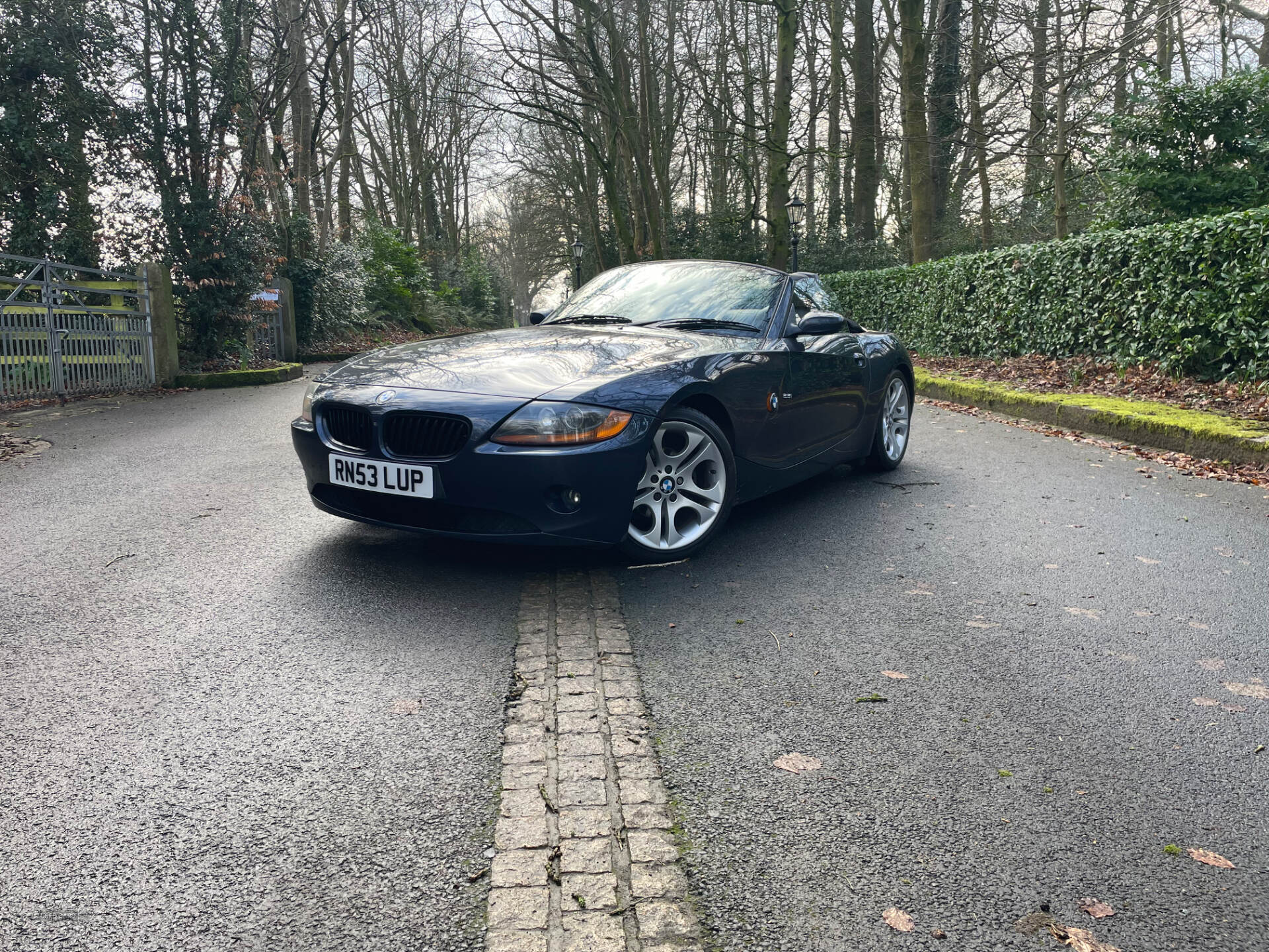 Dec 2003 BMW Z4 2.5i SE 2dr