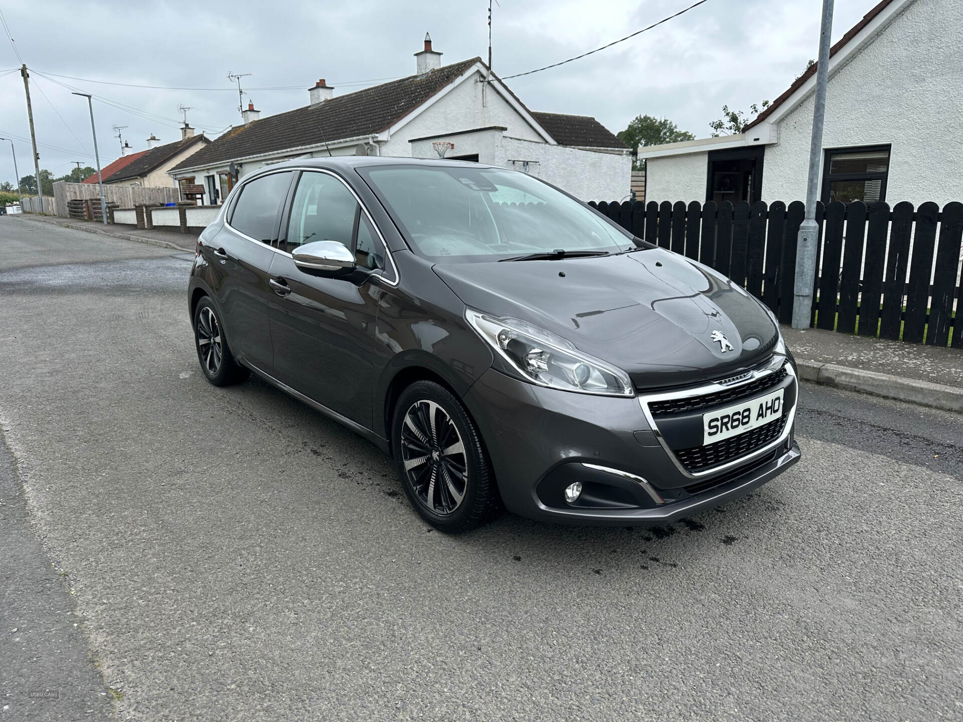 Dec 2018 Peugeot 208 1.2 PureTech 82 Tech Edition 5dr [Start Stop]
