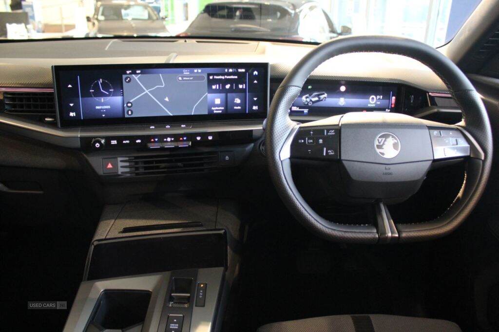  2025 Vauxhall Grandland Electric 157kW 73kWh GS Auto 5dr
