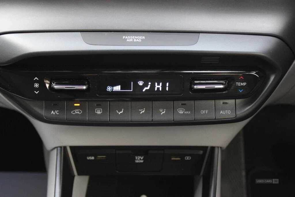 Jan 2023 Hyundai Bayon 1.0 TGDi 48V MHEV Ultimate 5dr DCT