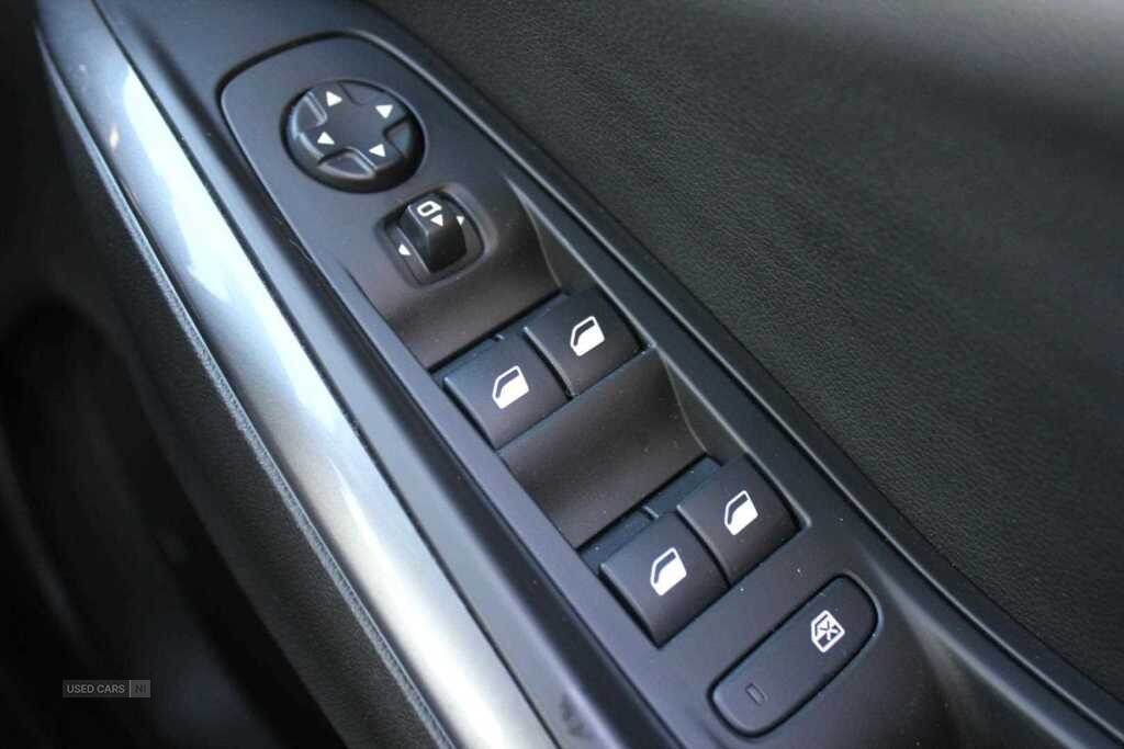 Jan 2021 Vauxhall Grandland X 1.5 Turbo D Elite Nav 5dr