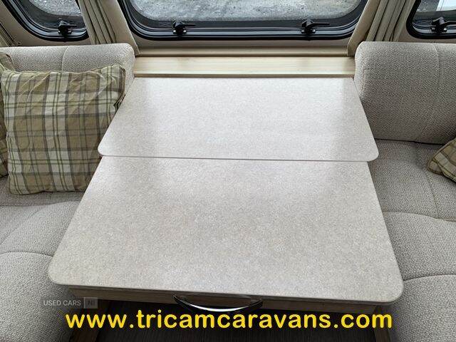 2017 Elddis Avante 840/6, 8' Wide Twin Axle Fixed Bed 6 Berth