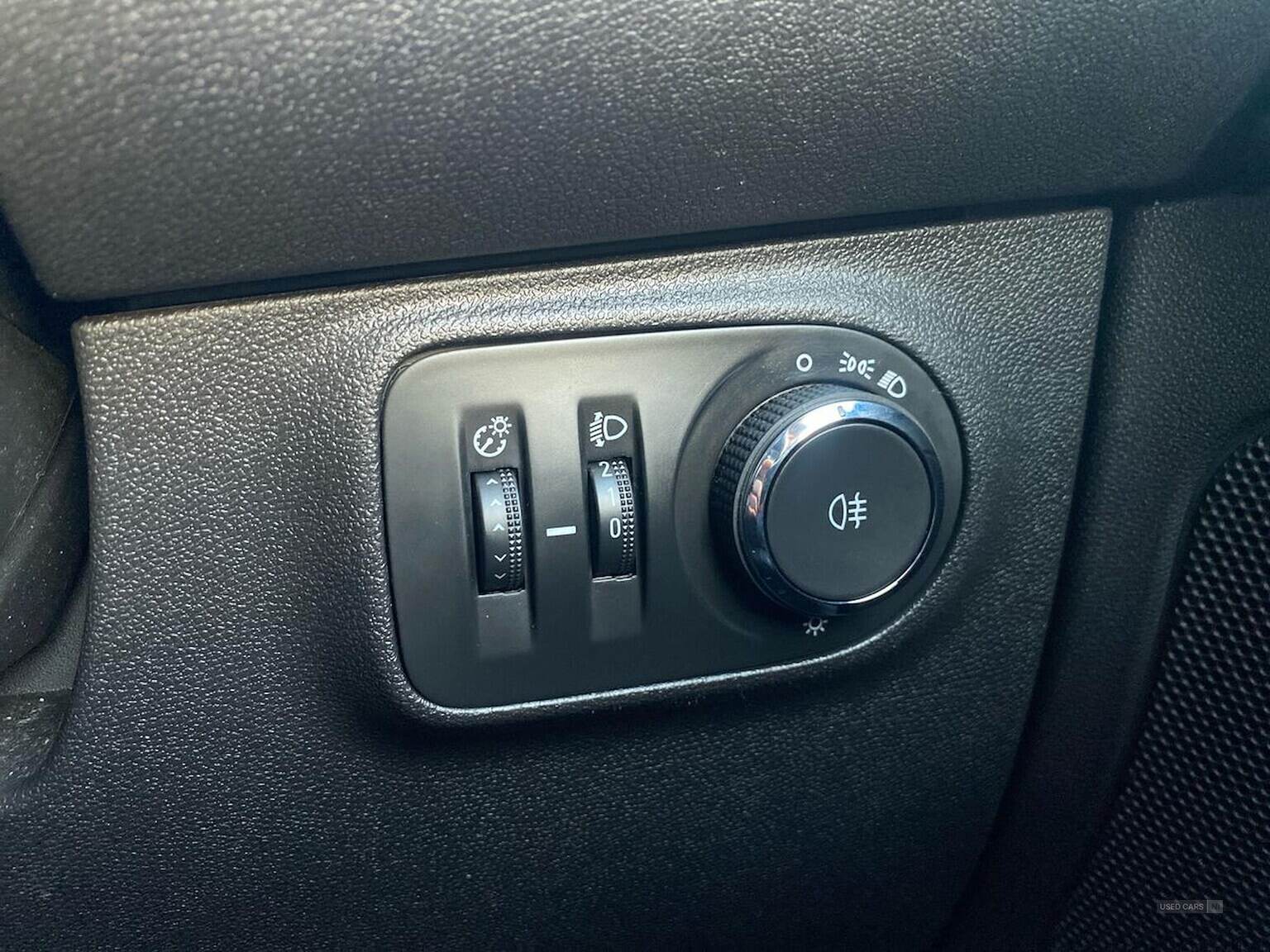 Jun 2019 Vauxhall Adam 1.2I Energised 3Dr