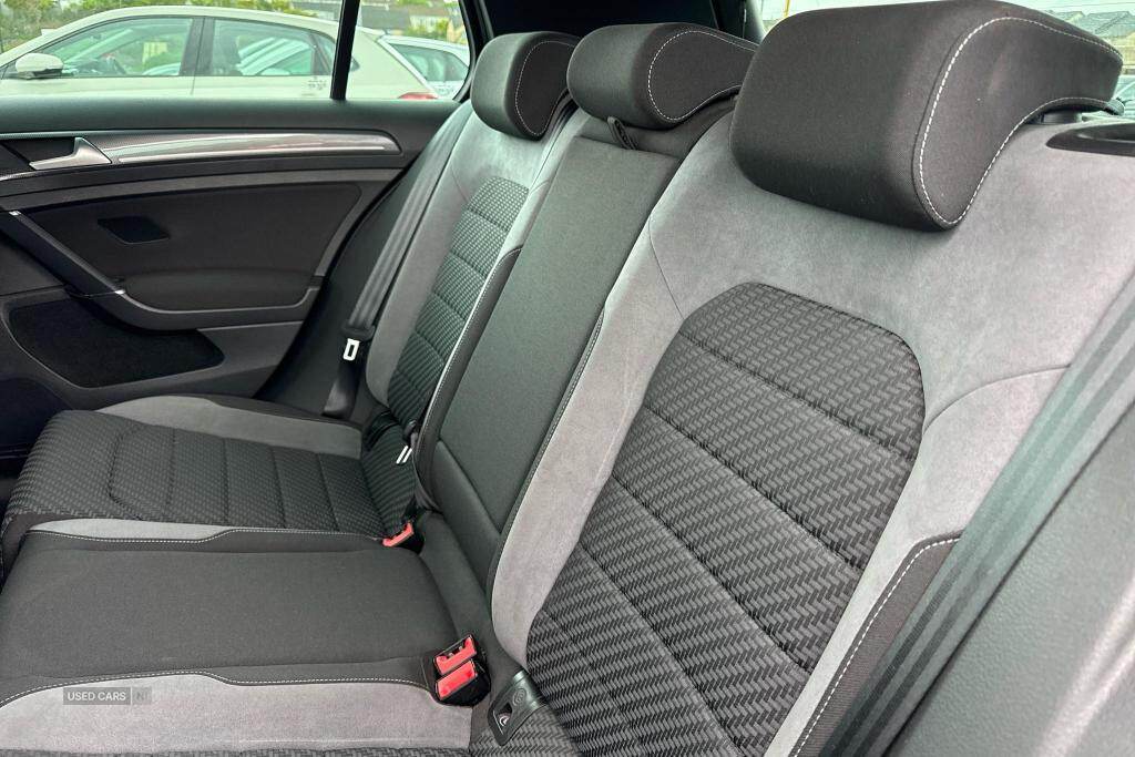 Aug 2018 Volkswagen Golf 2.0 TDI R-Line 5dr DSG