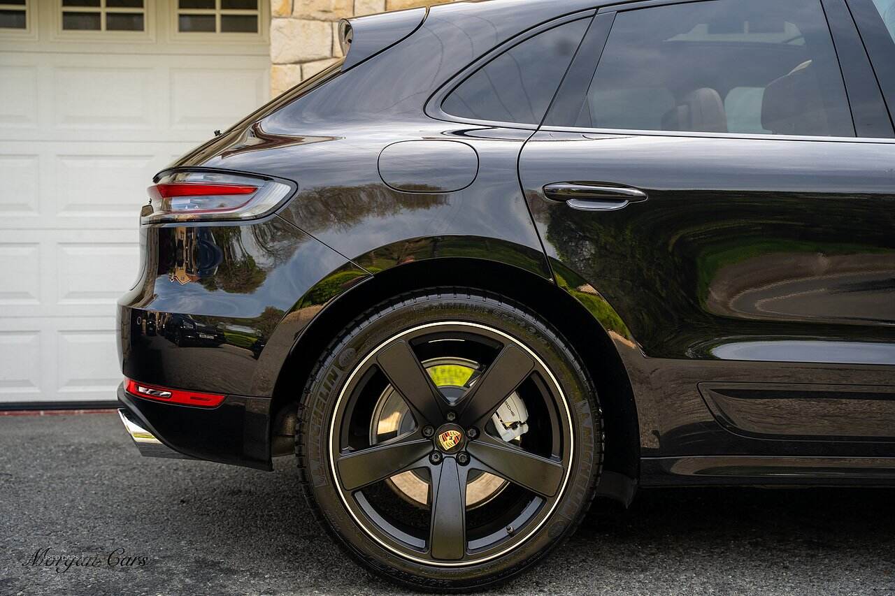 Oct 2019 Porsche Macan Turbo 5dr PDK