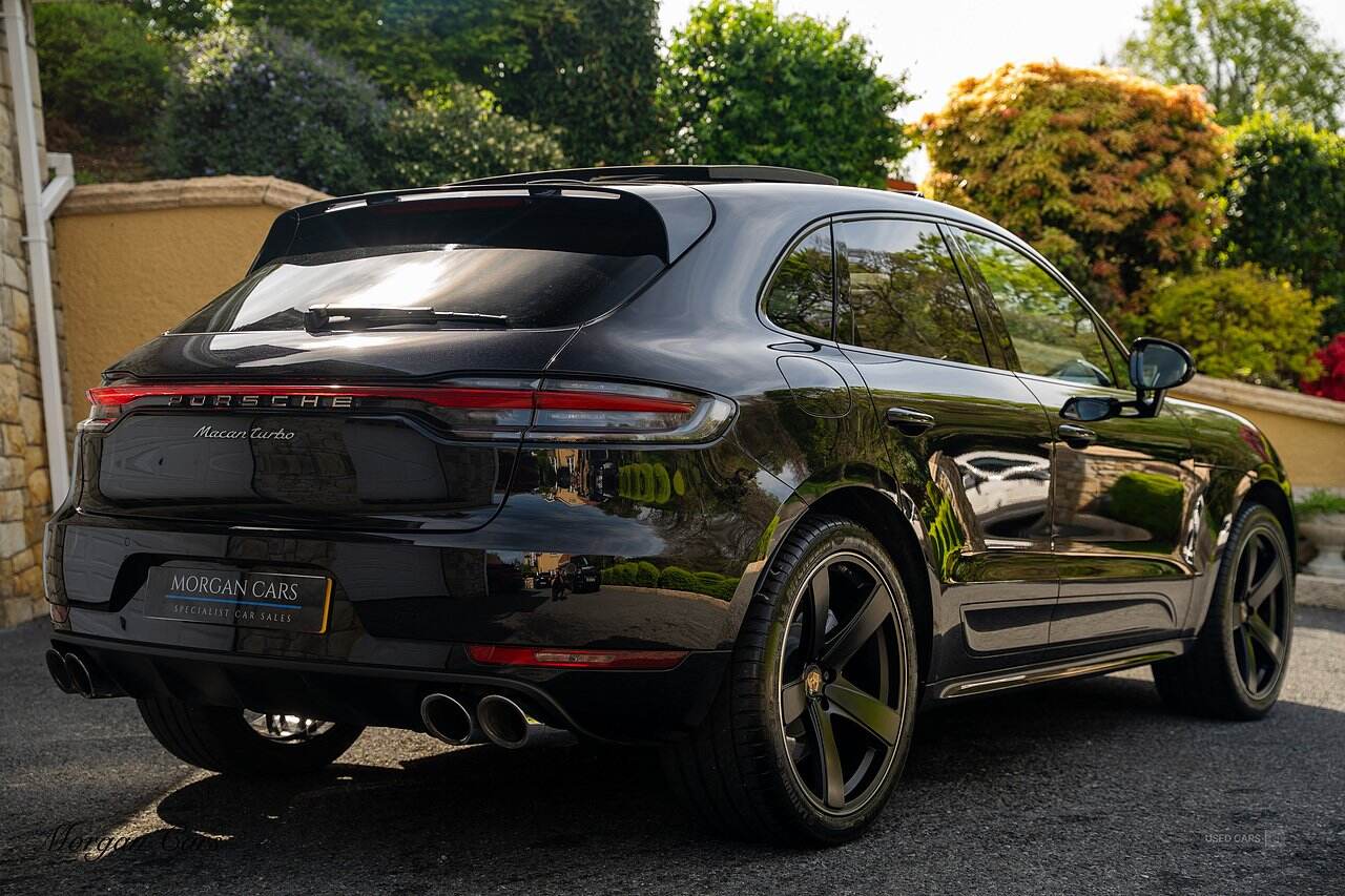Oct 2019 Porsche Macan Turbo 5dr PDK