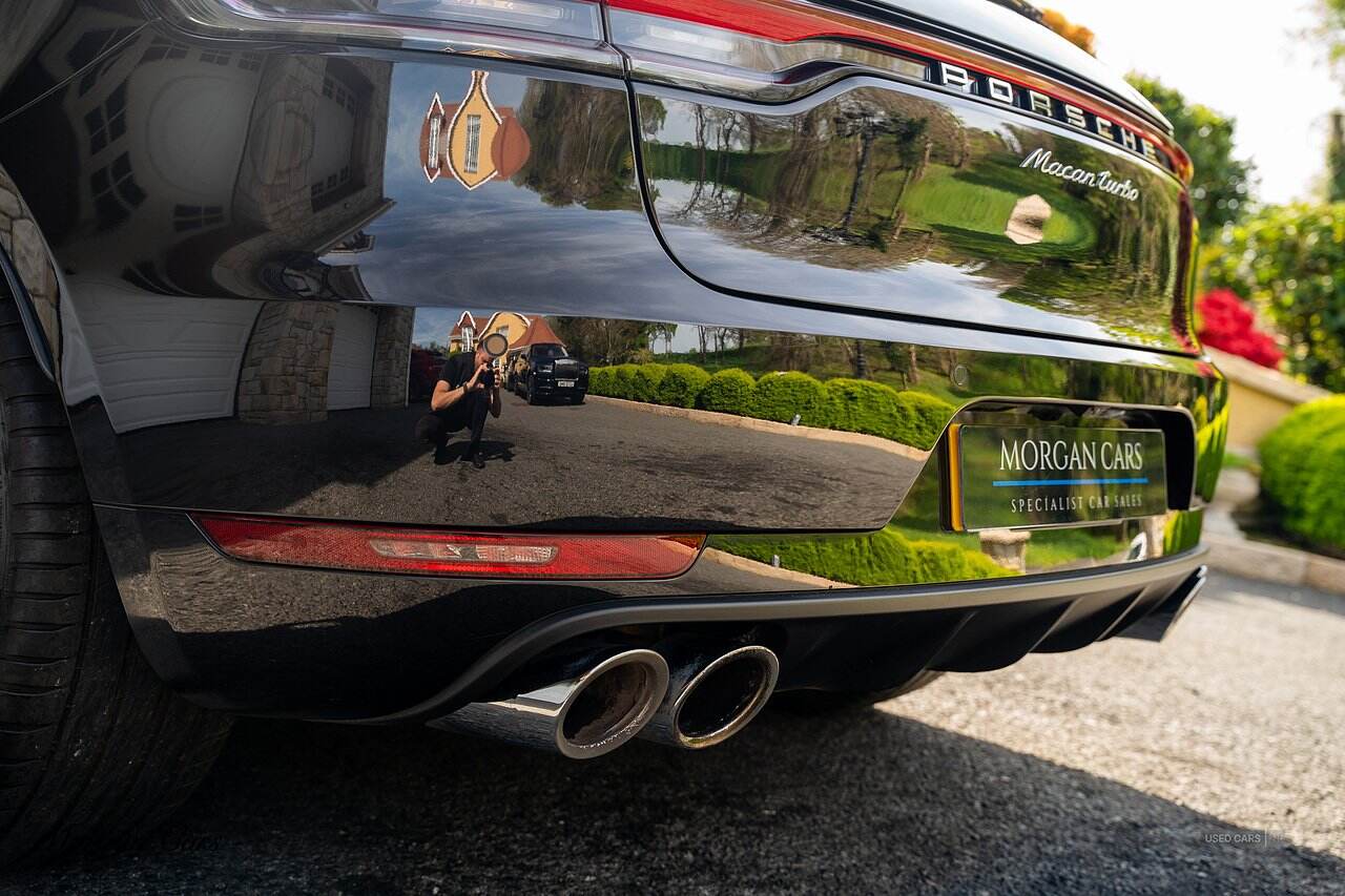 Oct 2019 Porsche Macan Turbo 5dr PDK