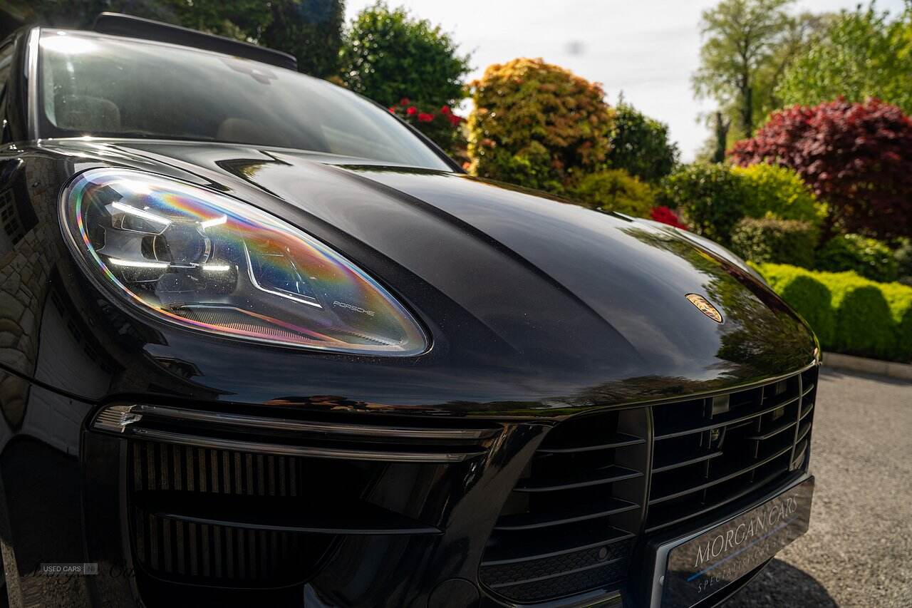 Oct 2019 Porsche Macan Turbo 5dr PDK