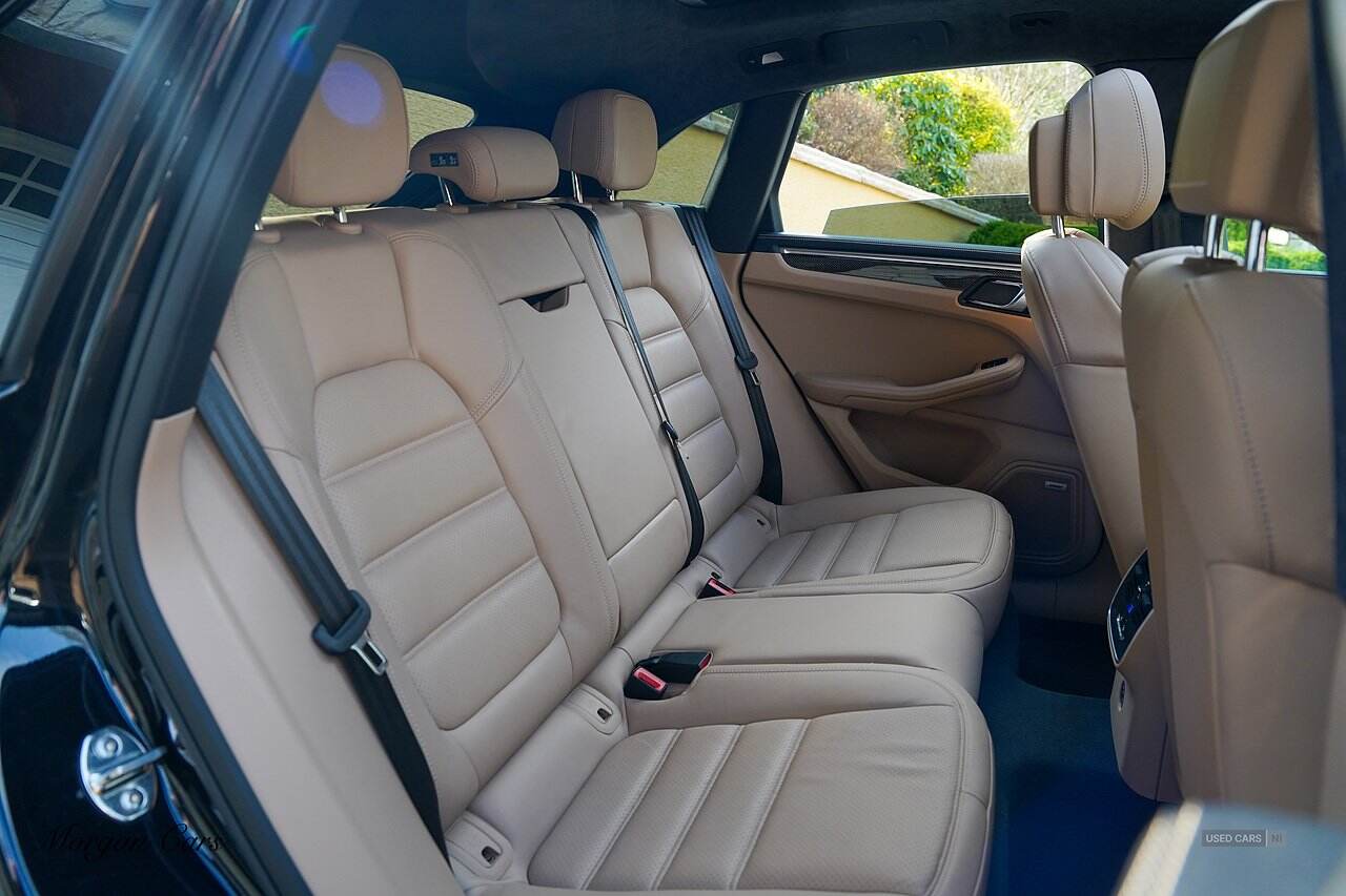 Oct 2019 Porsche Macan Turbo 5dr PDK