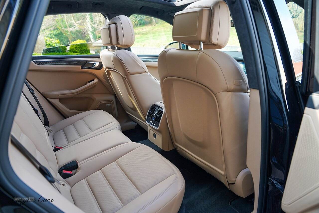 Oct 2019 Porsche Macan Turbo 5dr PDK