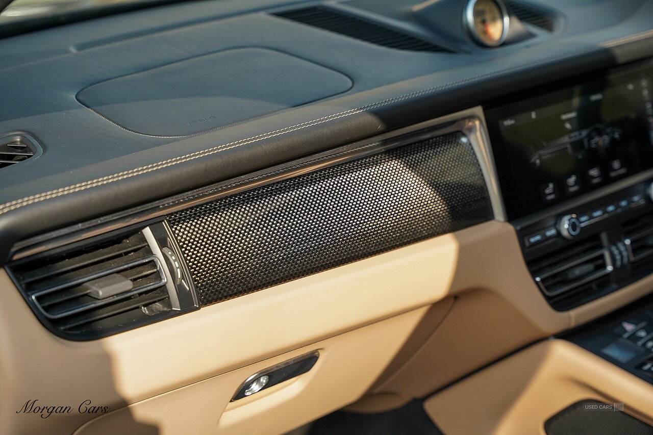 Oct 2019 Porsche Macan Turbo 5dr PDK