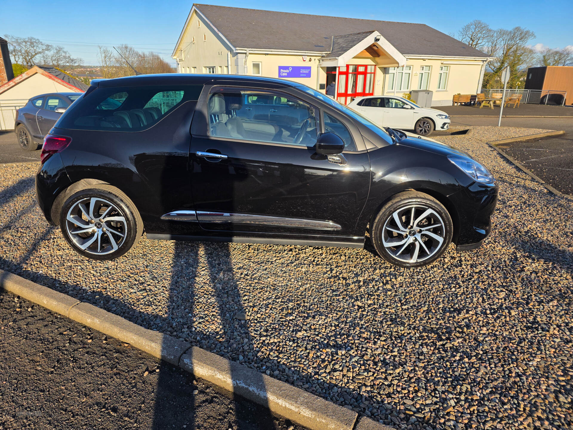 Nov 2017 DS 3 1.2 PureTech 82 Connected Chic 3dr