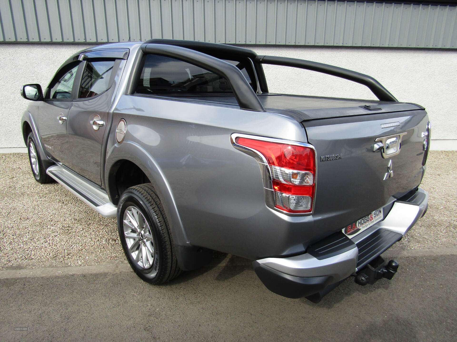 Mar 2017 Mitsubishi L200 Double Cab DI-D 178 Barbarian 4WD Auto