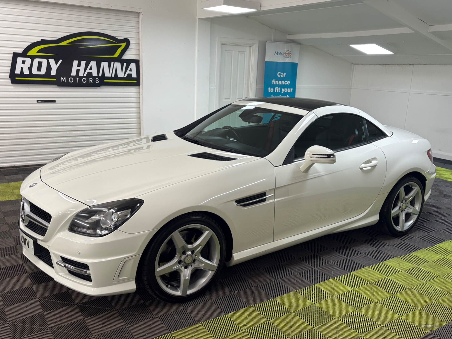 Jul 2013 Mercedes SLK-Class SLK 200 BlueEFFICIENCY AMG Sport 2dr Tip Auto