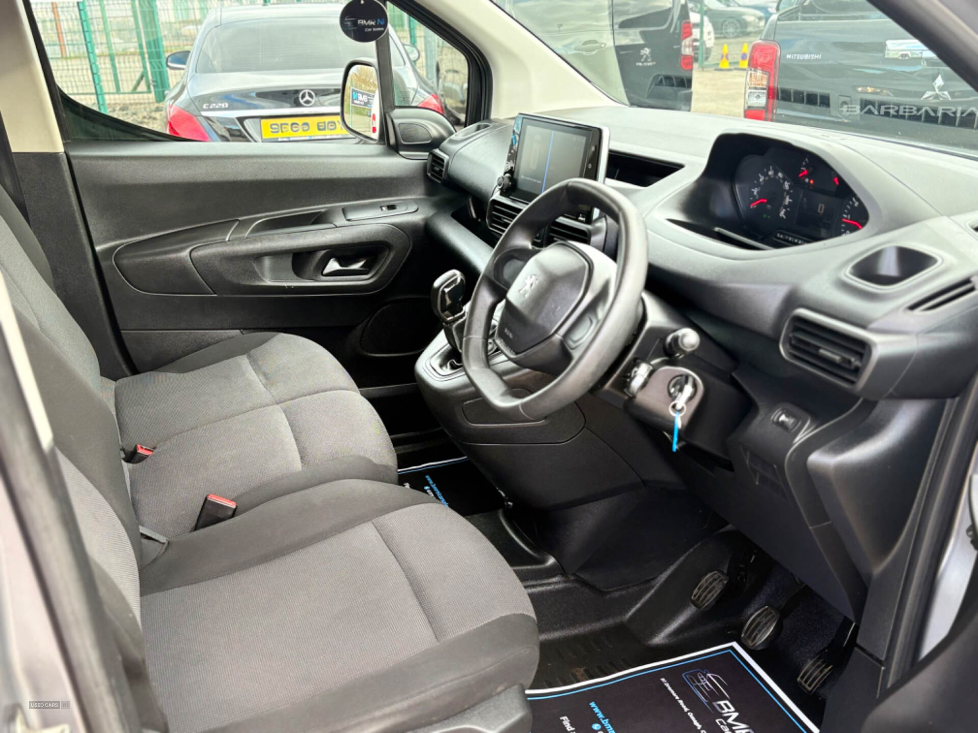 Jan 2021 Peugeot Partner 1000 1.5 BlueHDi 100 Professional Van