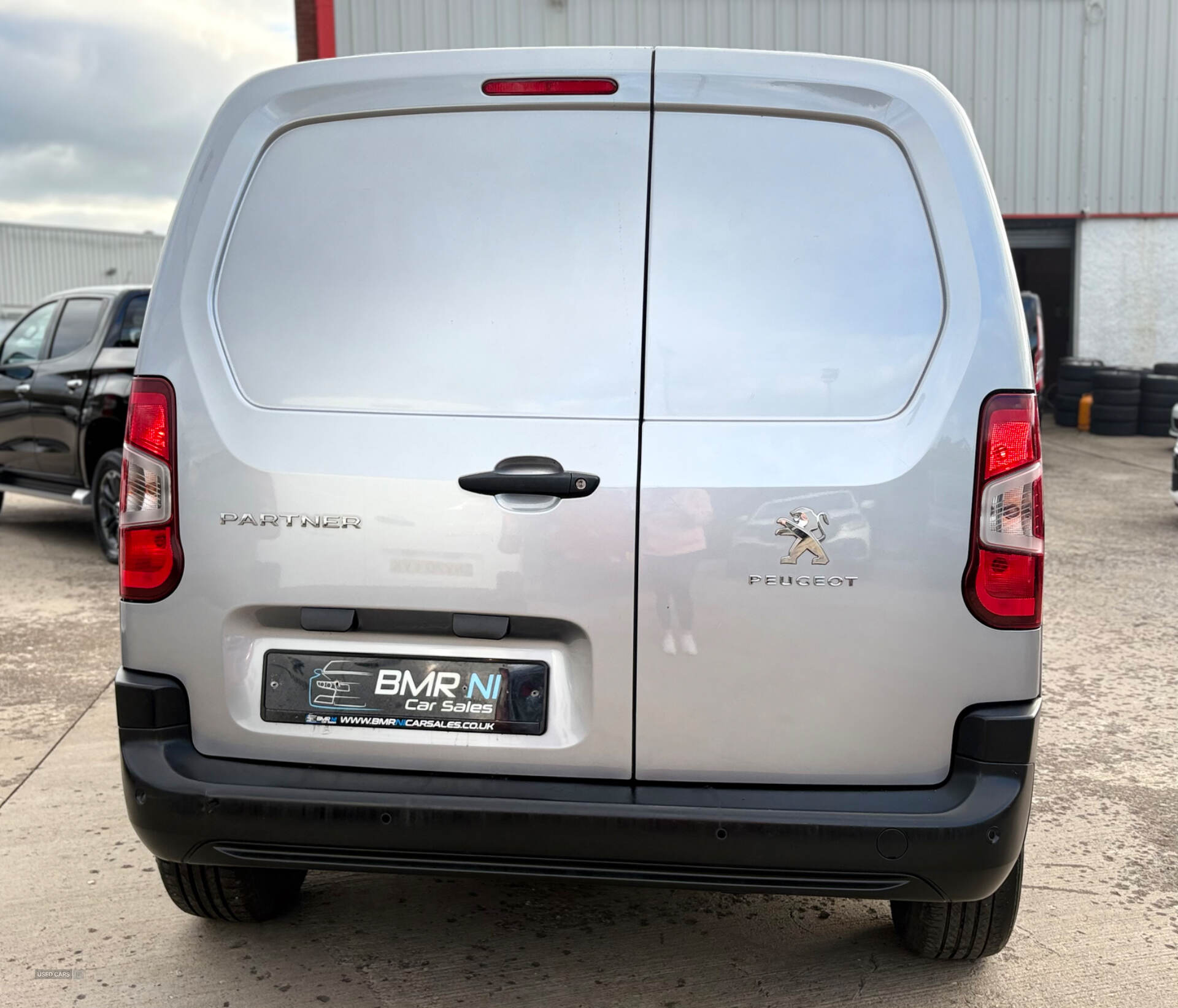 Jan 2021 Peugeot Partner 1000 1.5 BlueHDi 100 Professional Van