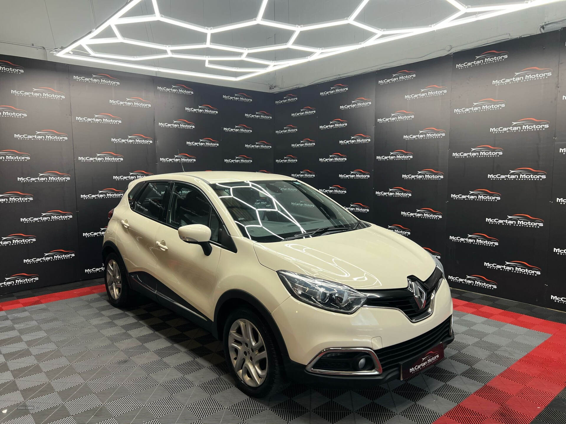 Mar 2014 Renault Captur 1.5 dCi 90 Dynamique MediaNav Energy 5dr