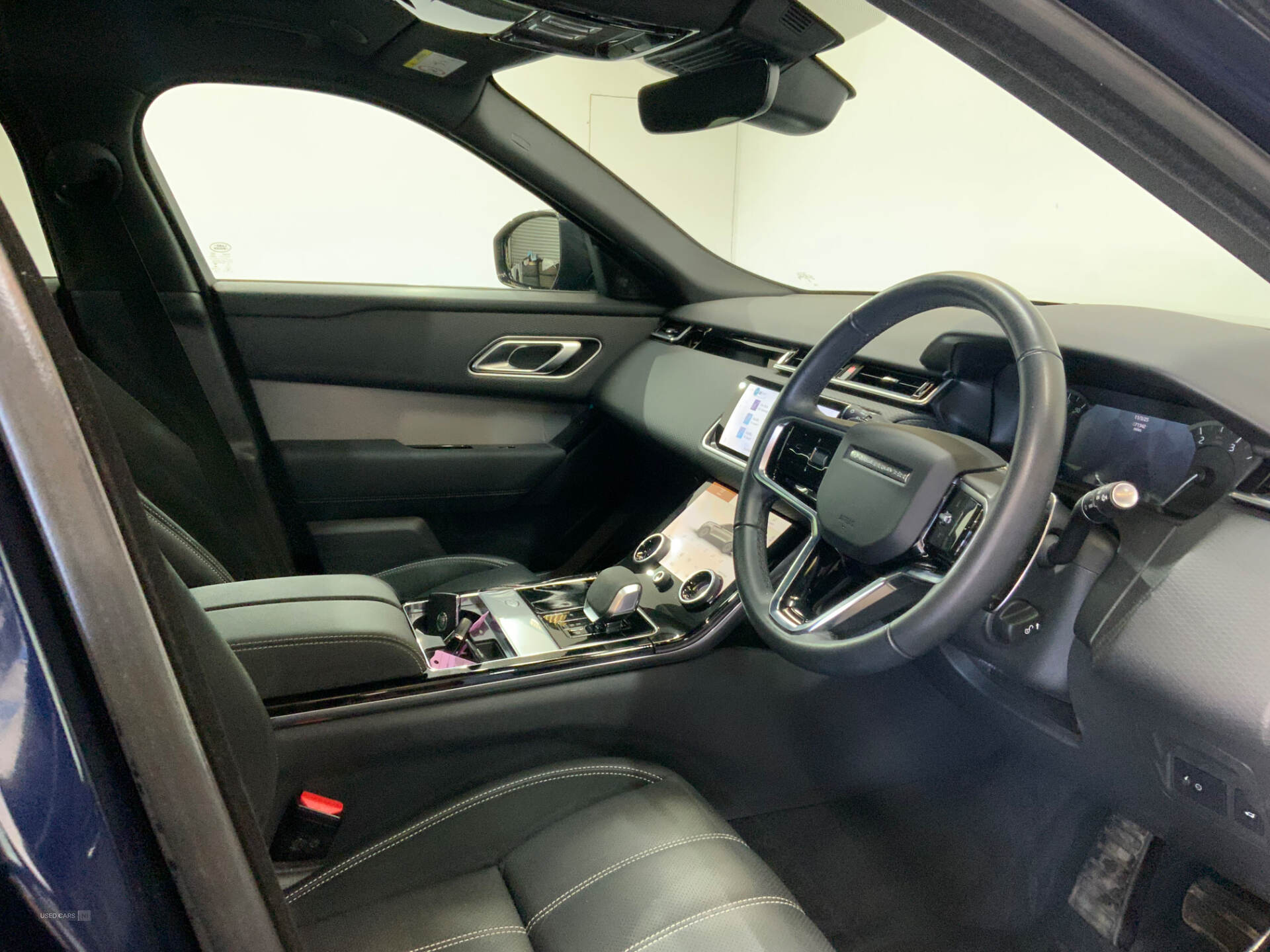 Sep 2022 Land Rover Range Rover Velar 2.0 D200 R-Dynamic S 5dr Auto
