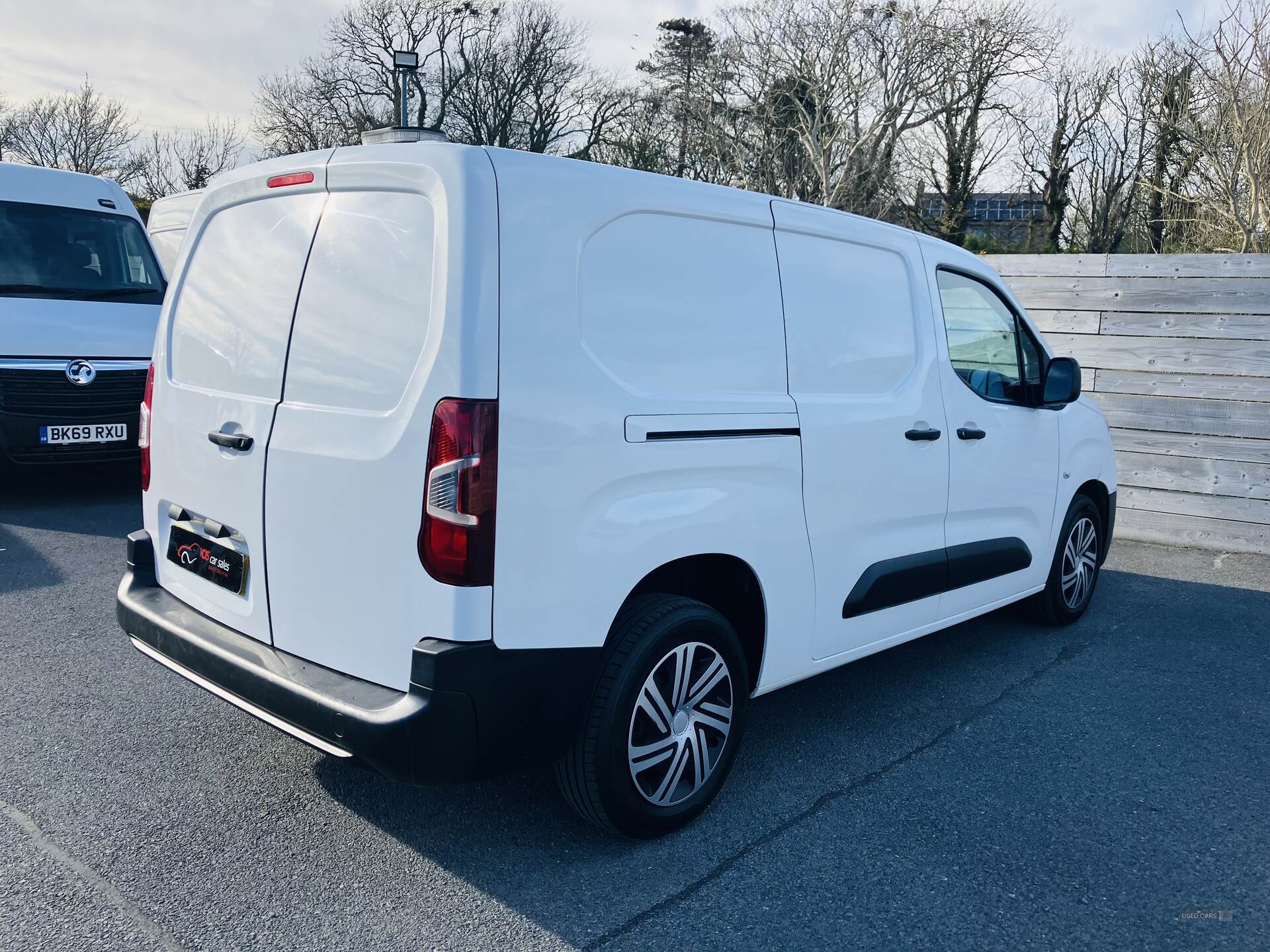 Oct 2020 Vauxhall Combo 2300 1.5 Turbo D 100ps H1 Edition Crew Van