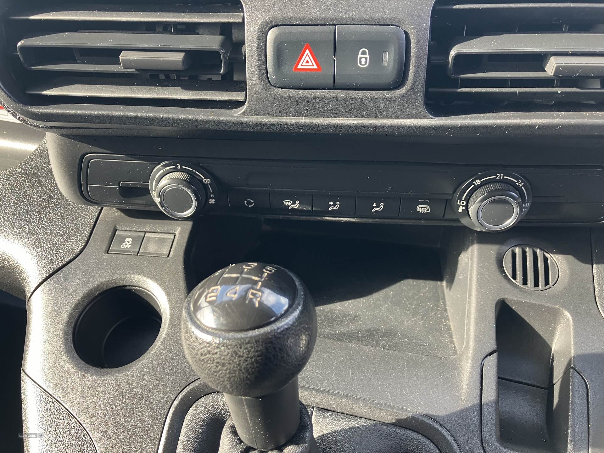 Oct 2020 Vauxhall Combo 2300 1.5 Turbo D 100ps H1 Edition Crew Van