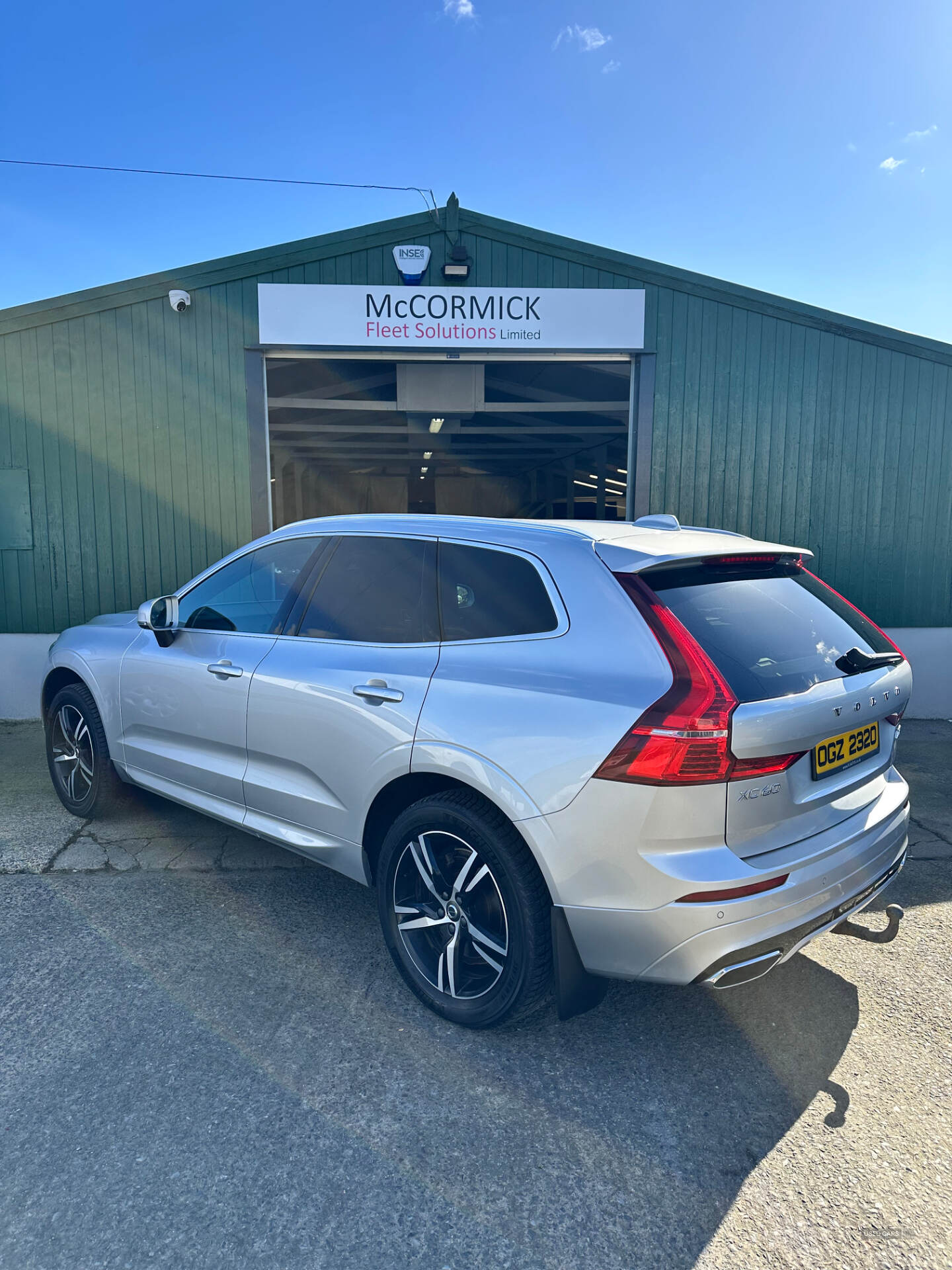 Sep 2018 Volvo XC60 2.0 D5 PowerPulse R DESIGN 5dr AWD Geartronic