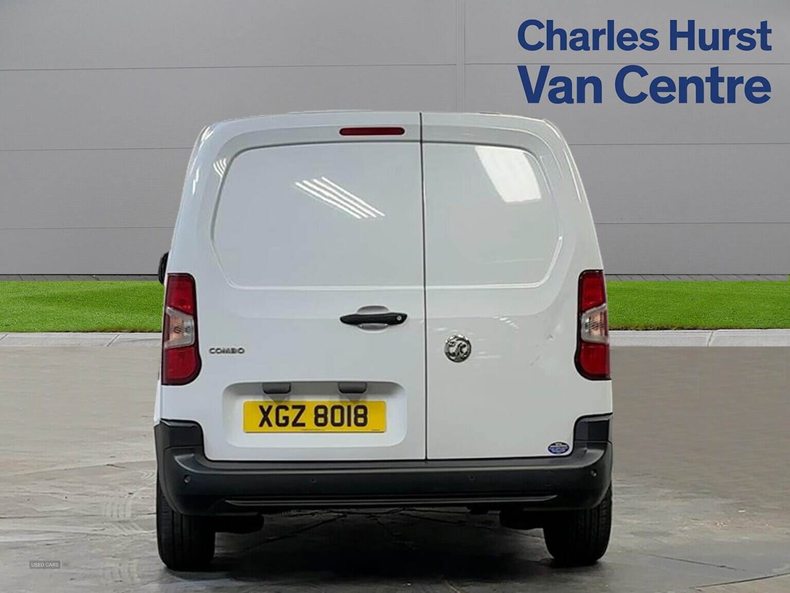 Sep 2022 Vauxhall Combo CARGO 2000 1.5 Turbo D 100Ps H1 Dynamic Van [6 Speed]