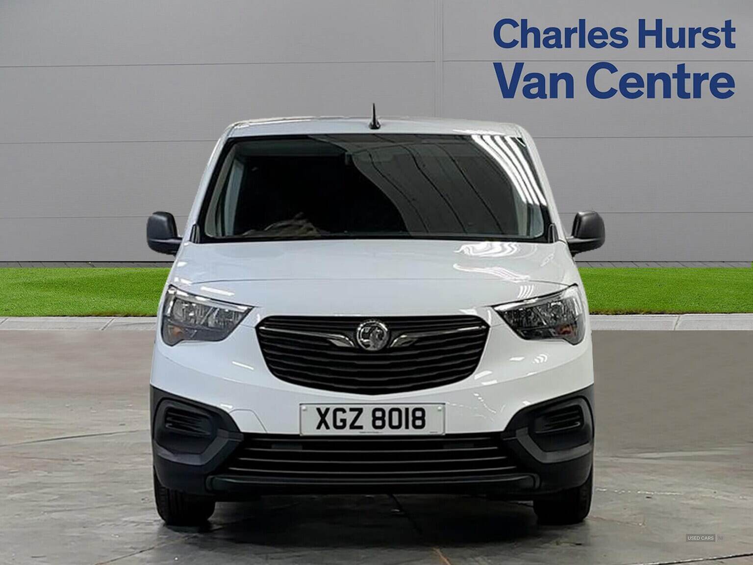 Sep 2022 Vauxhall Combo CARGO 2000 1.5 Turbo D 100Ps H1 Dynamic Van [6 Speed]