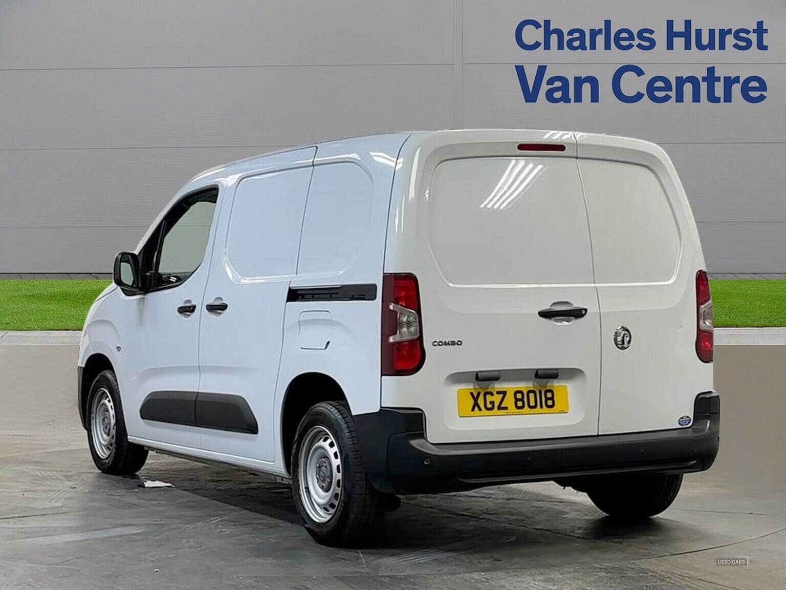 Sep 2022 Vauxhall Combo CARGO 2000 1.5 Turbo D 100Ps H1 Dynamic Van [6 Speed]
