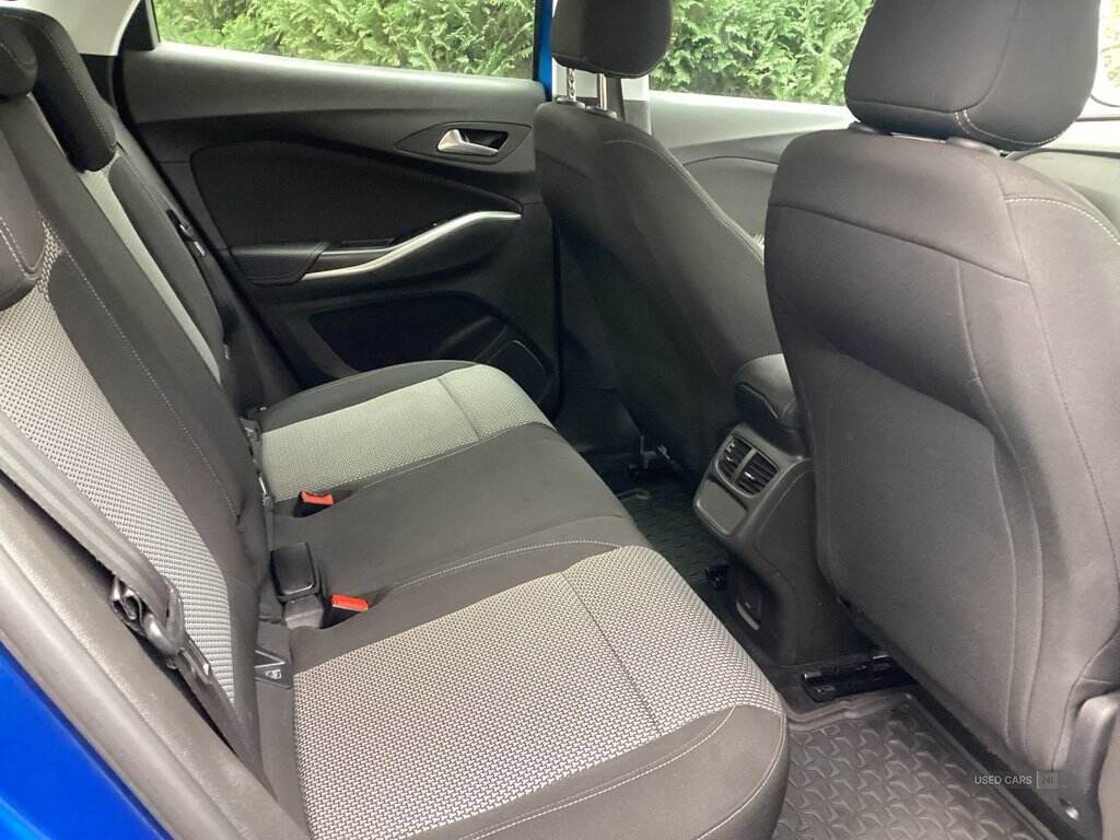 Feb 2019 Vauxhall Grandland X 1.2 Turbo SE 5dr