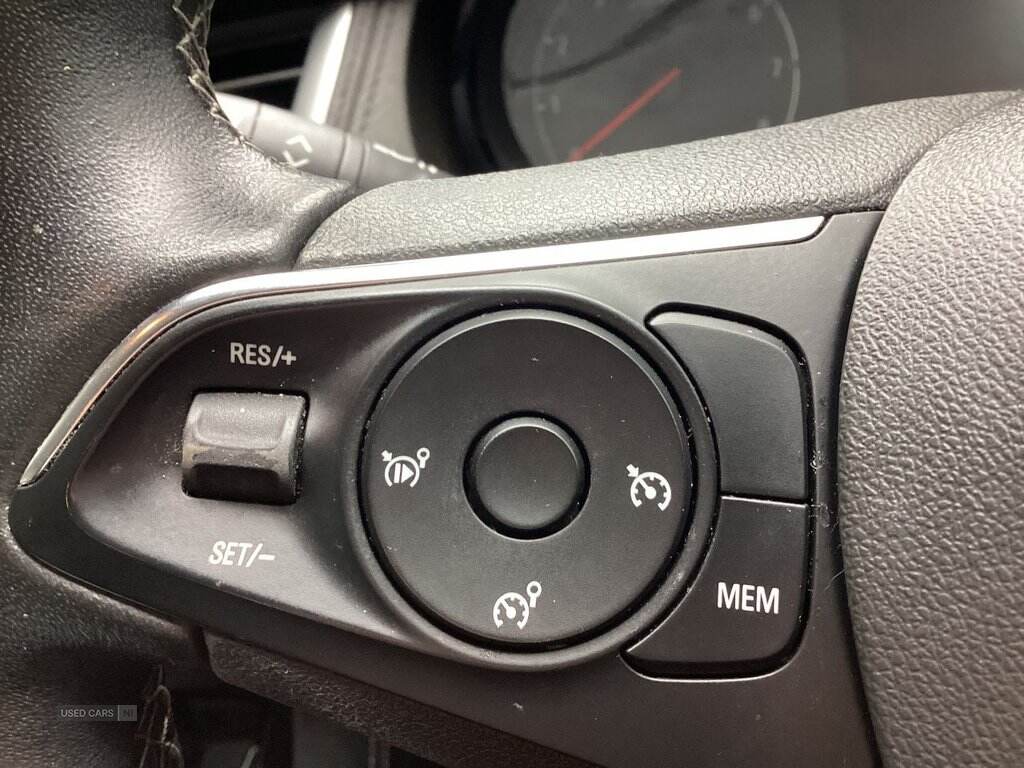 Feb 2019 Vauxhall Grandland X 1.2 Turbo SE 5dr
