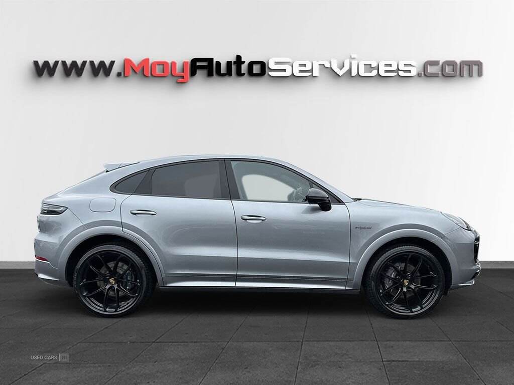  2023 Porsche Cayenne 3.0 V6 E-Hybrid 17.9kWh Platinum Edition Coupe 5dr Petrol Plug-in Hybrid TiptronicS 4WD Euro 6 (s/s) (3.6kW Charger) (462 ps)