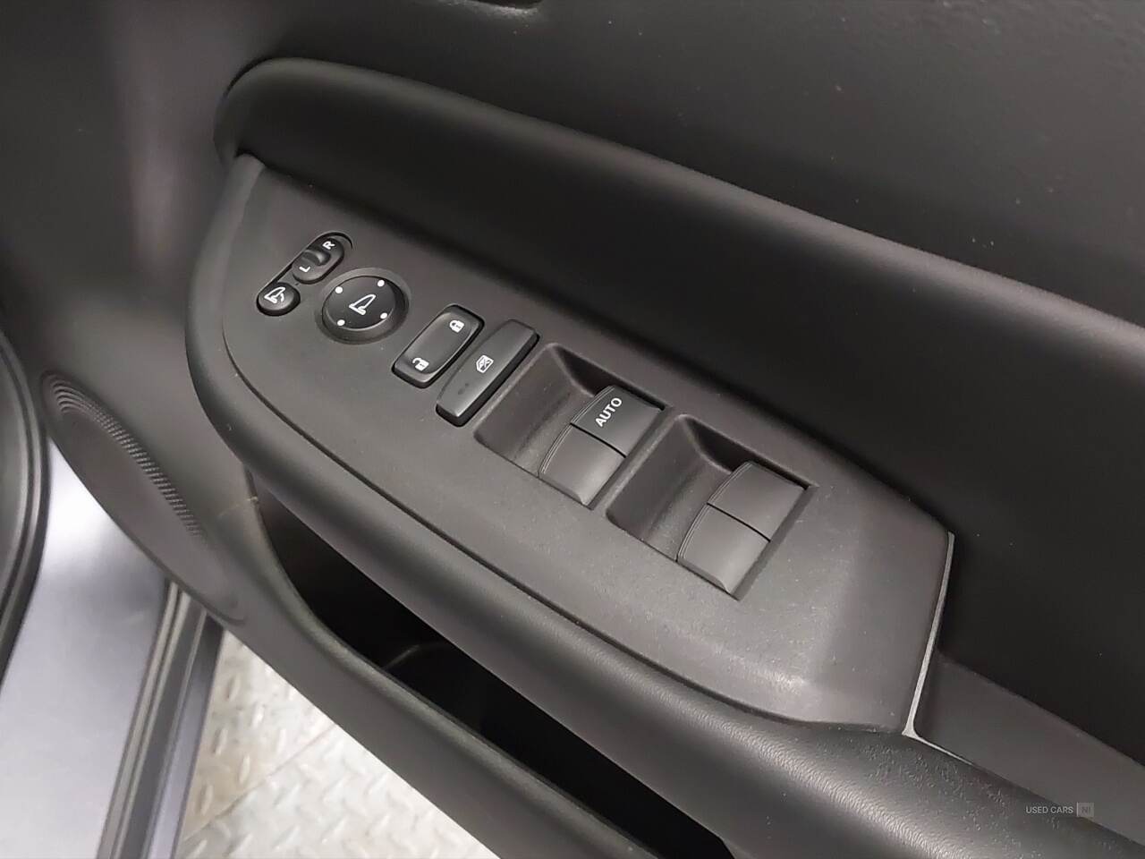 Jan 2022 Honda Jazz 1.5 i-MMD Hybrid SR 5dr eCVT