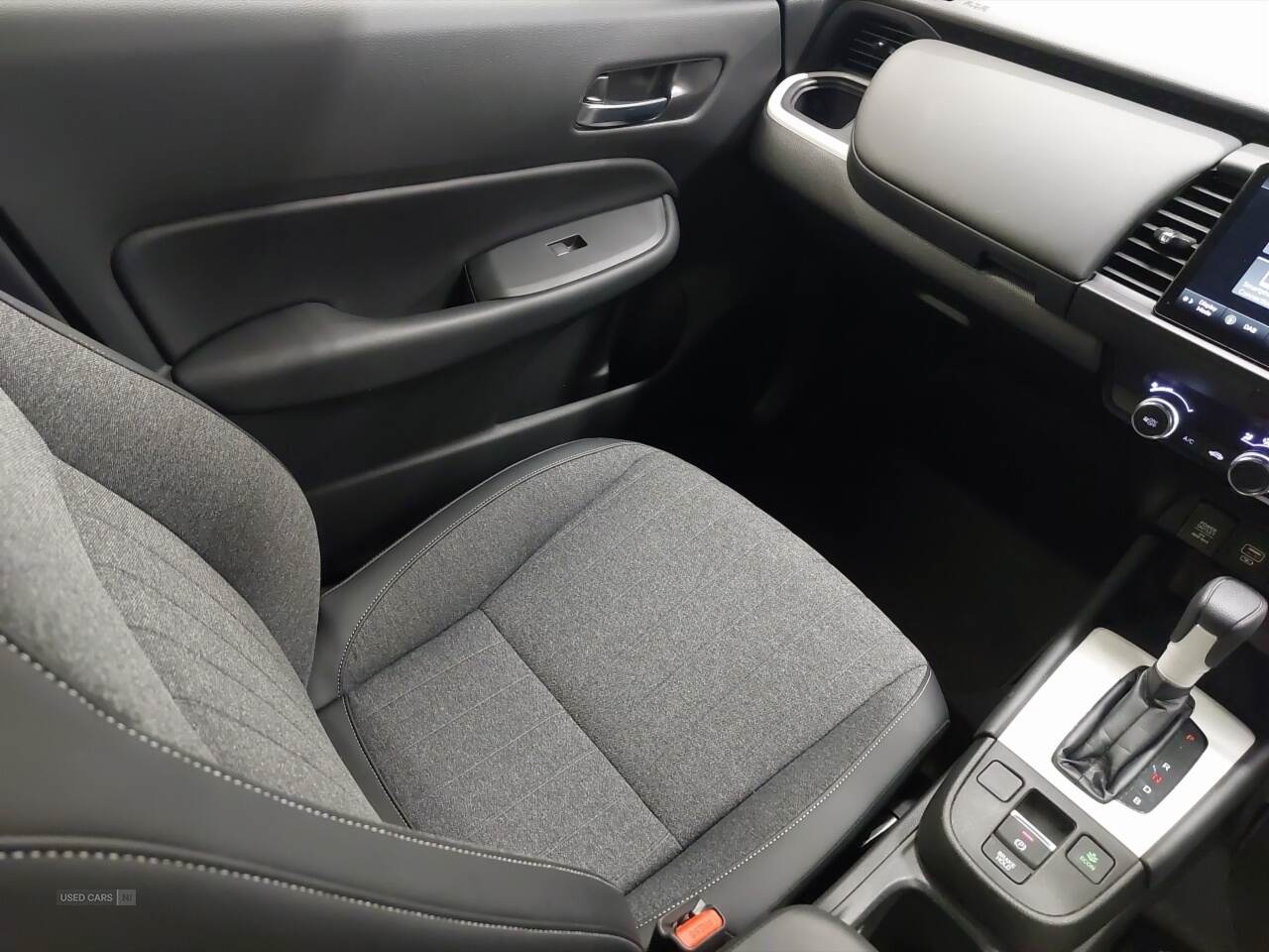 Jan 2022 Honda Jazz 1.5 i-MMD Hybrid SR 5dr eCVT